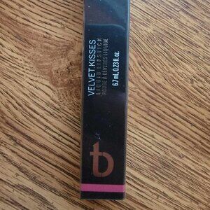 Tori Belle Velvet Kisses Long Lasting Liquid Lip Color in Bouquet